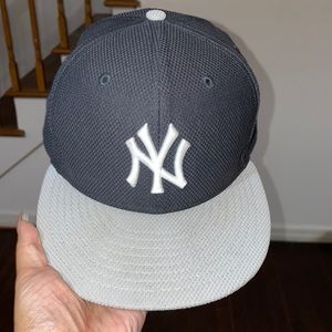 New York Yankees hat